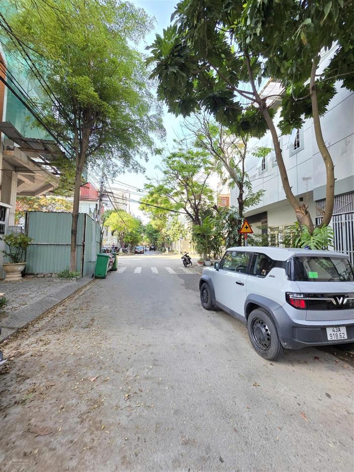 Bán đất mt suối đá 3, dt 90m2 ngang 5m sát biển