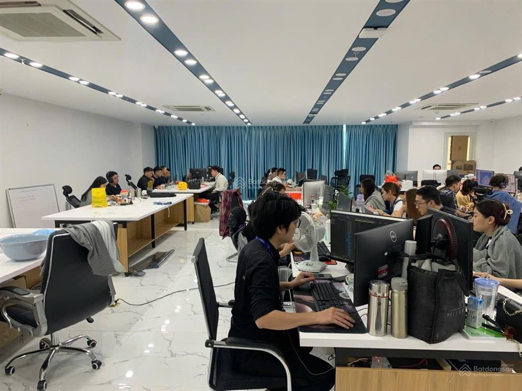 Bán nhà mặt phố phạm văn đồng, 125 tỷ, 168m2, 8 tầng nổi, 1 hầm kinh doanh, văn phòng, vị trí vip