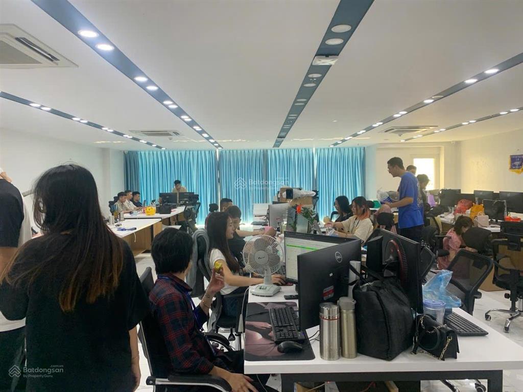 Bán nhà mặt phố phạm văn đồng, 125 tỷ, 168m2, 8 tầng nổi, 1 hầm kinh doanh, văn phòng, vị trí vip