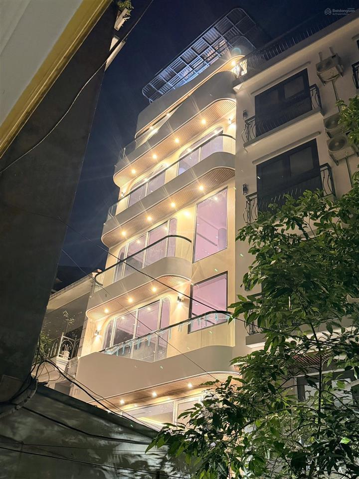 Mở bán nhà riêng 60m x 7 tầng nội thất phun tại long biên