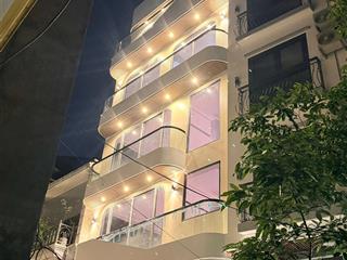 Mở bán nhà riêng 60m x 7 tầng nội thất phun tại long biên