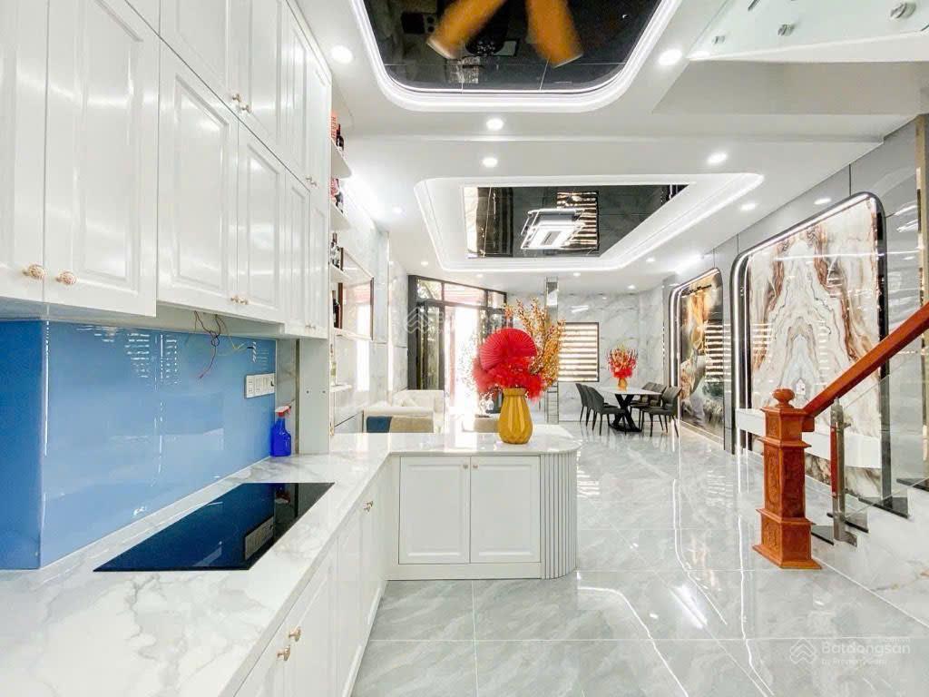 Siêu phẩm 5 tầng hxh hoàng xuân hoành, 60m2, 6.6x11, 5pn, full nội thất, chỉ 8.6 tỷ