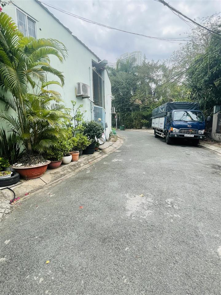 Dãy trọ 5 phòng làng đại học khu a, 129m2. sổ riêng