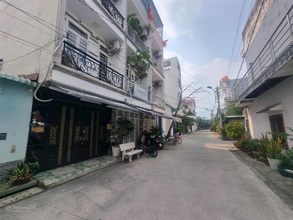 Đất 2mt trước sau hẻm xe hơi 1368 lê văn lương. phước kiển, 100m2