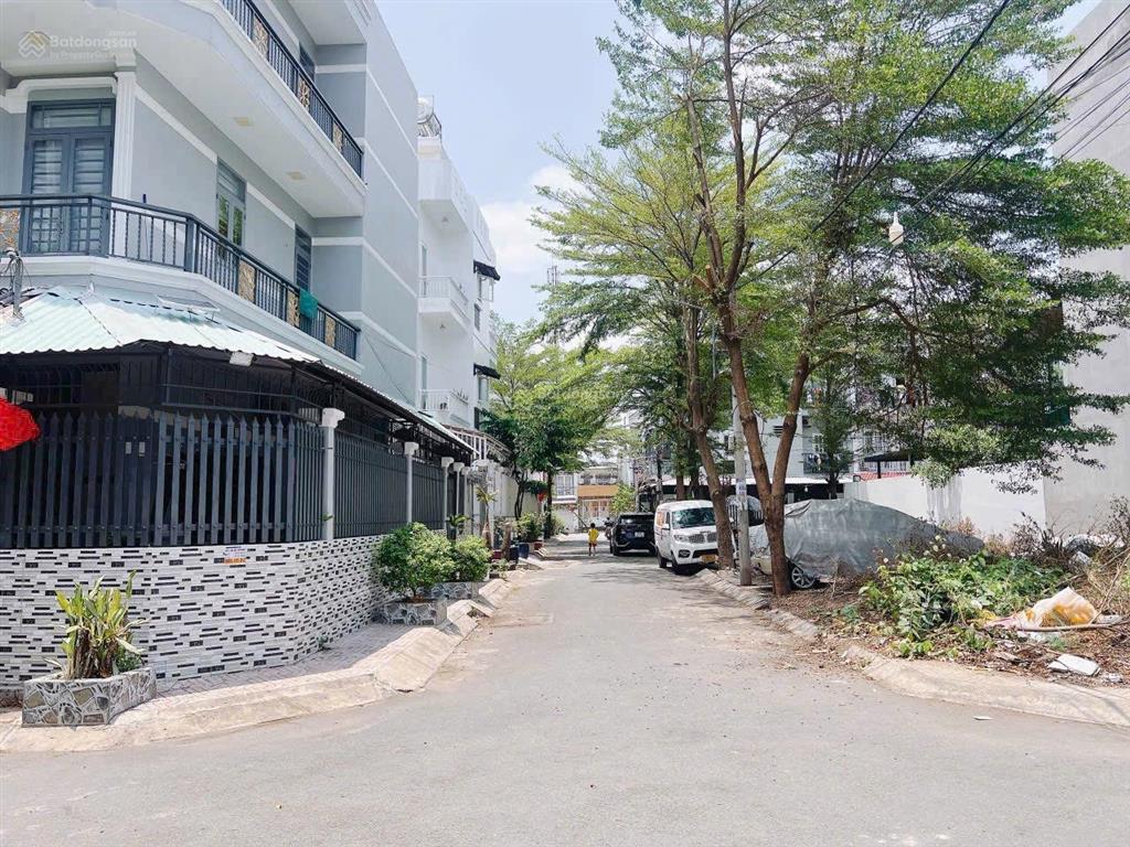 Lô góc biệt thự lê văn lương, phước kiển, 160m2.