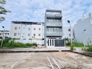 Đất đối diện công viên kdc 1368 lê văn lương. phước kiển, sổ sẵn