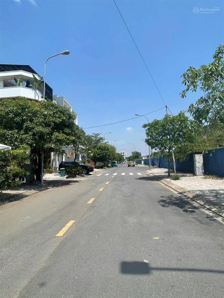 Nhà đối diện công viên kdc đào sư tích, phước kiển, nhà bè, 84m2
