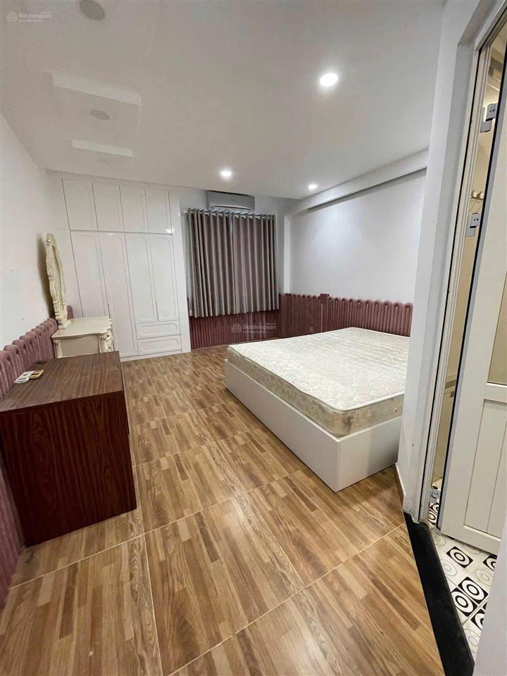 Cho thuê nhà full nội thất xịn sò, đường số