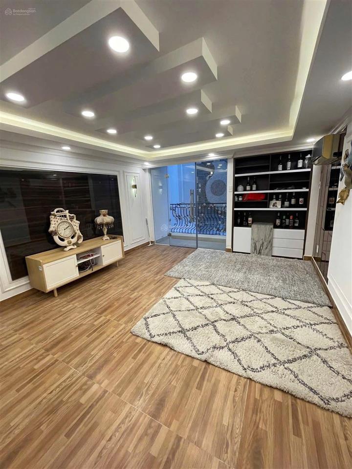 Cho thuê nhà full nội thất xịn sò, đường số