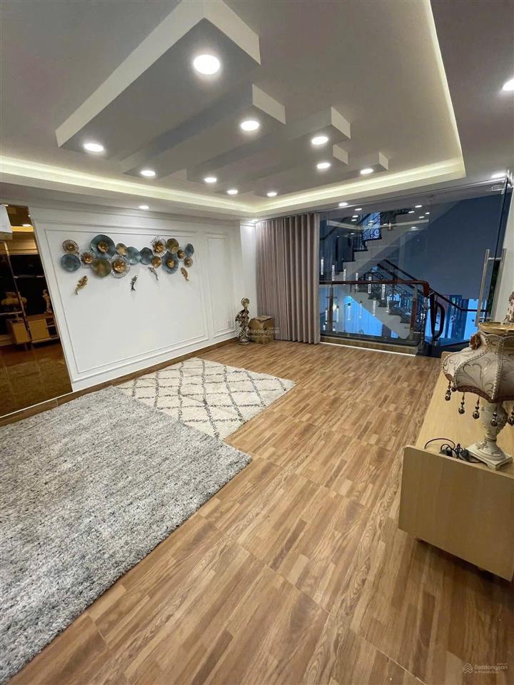 Cho thuê nhà full nội thất xịn sò, đường số