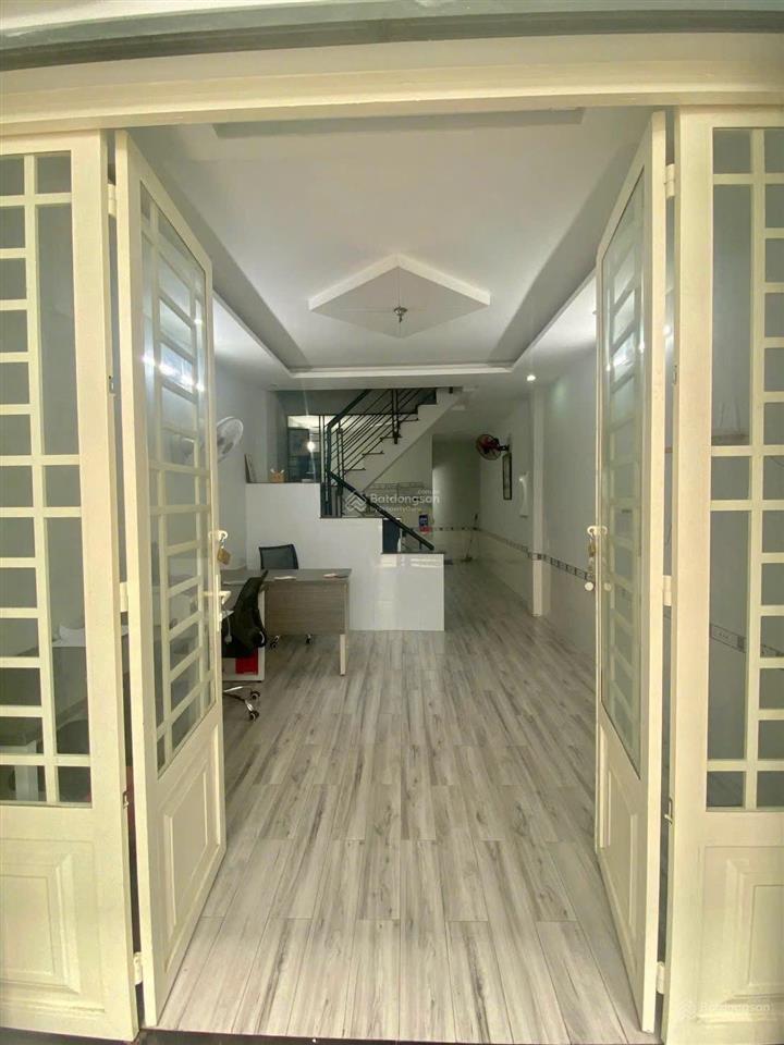 Nhà nguyên căn hẻm 1368 lê văn lương. phước kiển