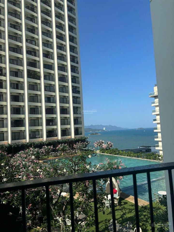 Bán nhanh căn 51,5m2 tòa nam gold coast nha trang giá chỉ 4,9 tỷ. full nội thất