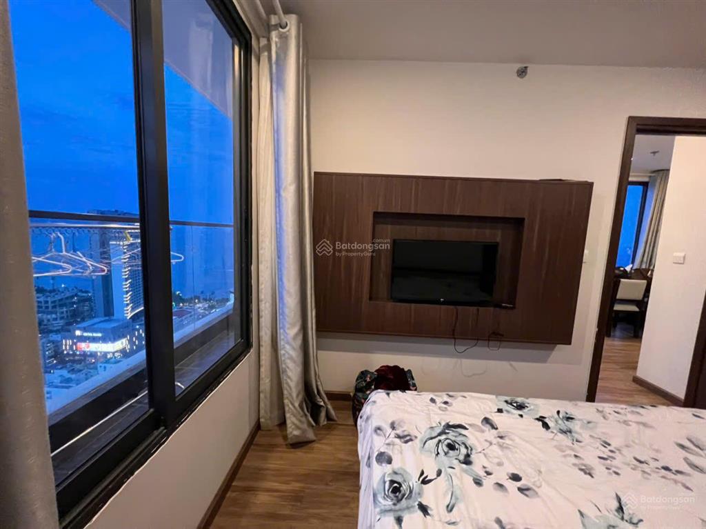 Thiện chí bán căn góc 2pn view biển, tầng cao tòa virgo nha trang. sở hữu lâu dài