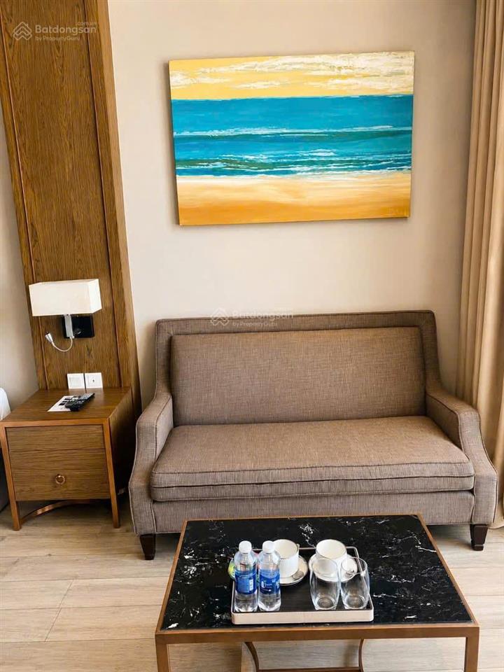 Thiện chí bán nhanh căn studio panorama nha trang view phố, ban công rộng