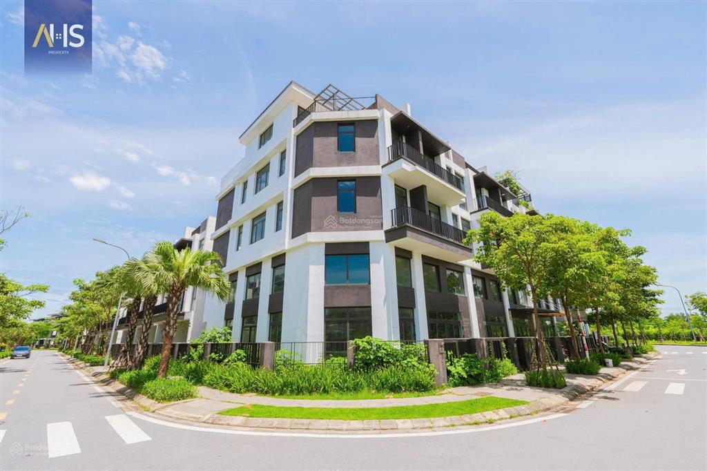 Liền kề hà đô 95m2 giá 21,5 tỷ hướng đông nam mát mẻ view công viên