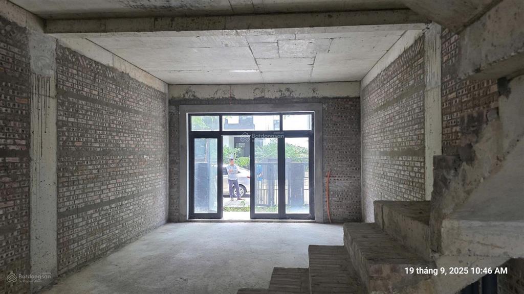 Liền kề hà đô 95m2 giá 21,5 tỷ hướng đông nam mát mẻ view công viên