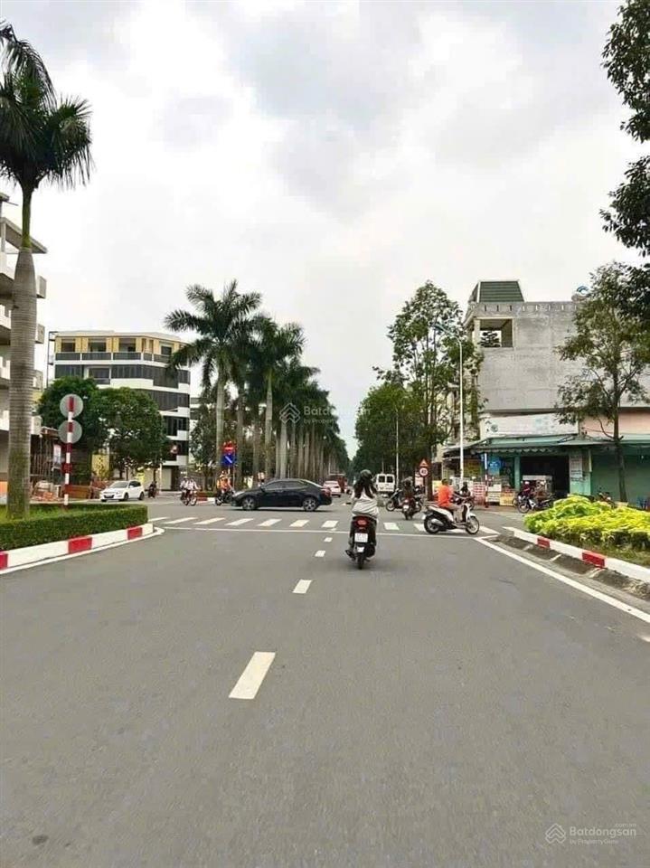 Bán đất 460m2, 80 triệu / m2 tại đường n, dĩ an, bình dương. trung tâm hamhf chính dĩ an.