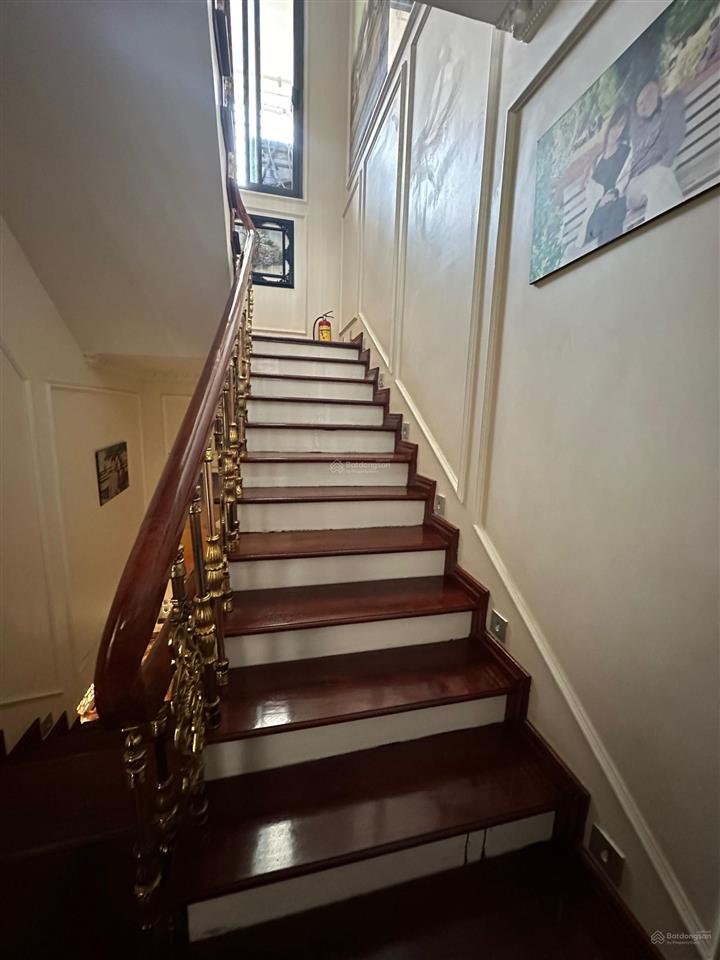 Chính chủ cần bán biệt thự 189m2 gamuda, giá 58 tỷ, full nội thất.  0975 841 ***