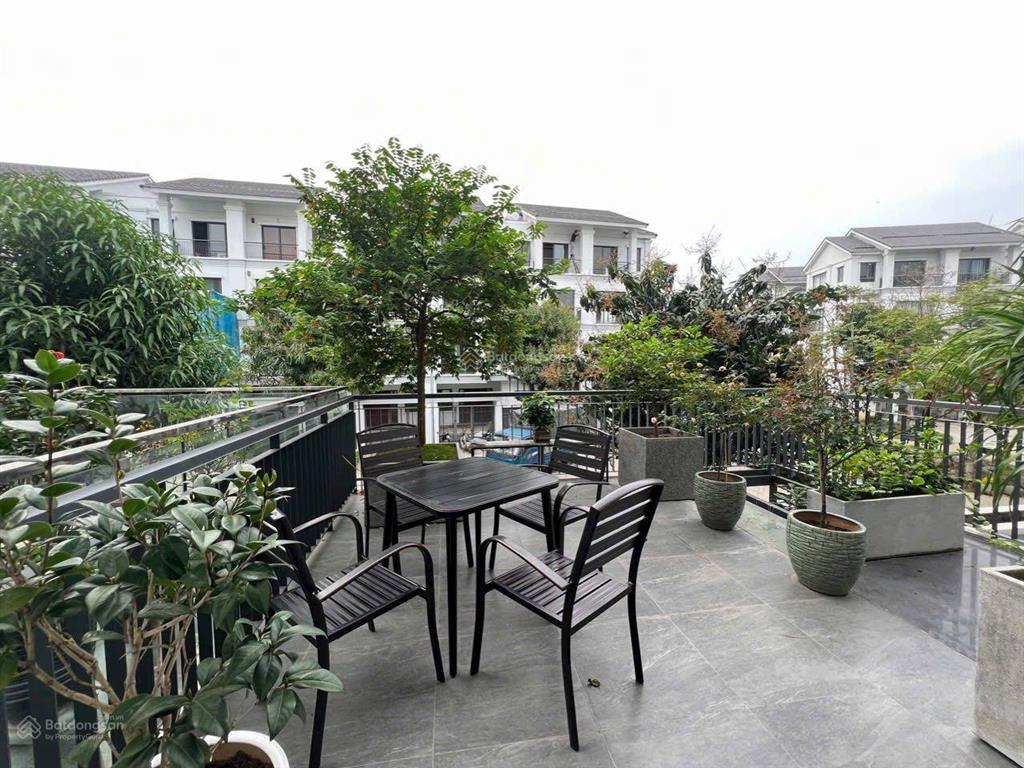 Chính chủ cần bán biệt thự 220m2 gamuda, giá 75 tỷ, full nội thất. 0975 841 ***