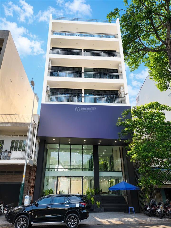 Tòa nhà văn phòng mới  khu trung tâm quận 5 ~1600m² giá thỏa thuận 0886 666 ***