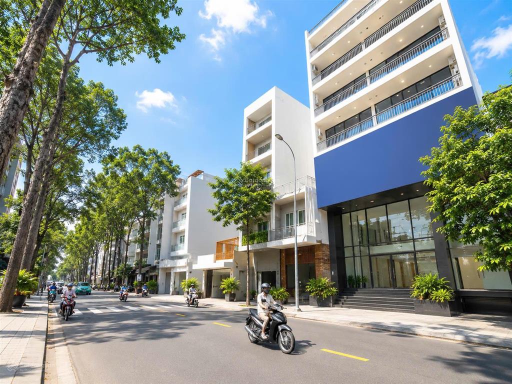 Tòa nhà văn phòng mới  khu trung tâm quận 5 ~1600m² giá thỏa thuận 0886 666 ***