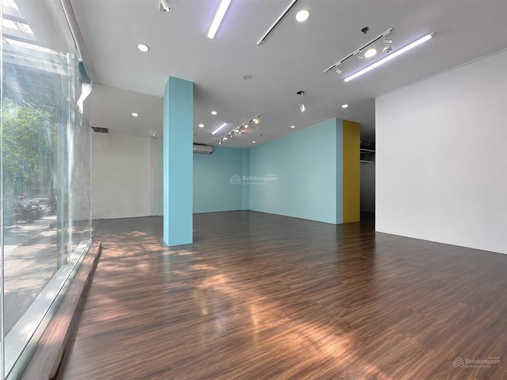 Mặt bằng trệt mặt tiền ngay khu trần quang khải ngang 8m  150m²  giá 60 triệu   0886 666 ***