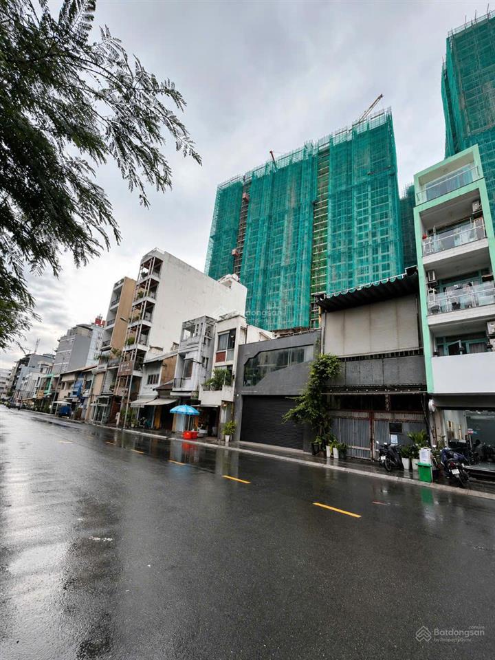 Mặt bằng ngay ngã tư đề thám, 7m ngang, sử dụng 150m2, giá 45 triệu.  0886 666 ***