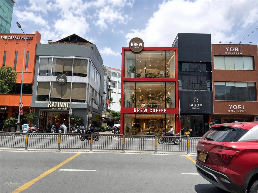 Góc 2 mặt tiền nguyễn văn trỗi ngang 7m sử dụng ~210m2 view thương hiệu  0886 666 ***