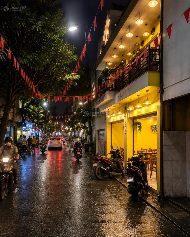 Cho thuê nhà ngay đài truyền hình quận 1 ngang 6m  0886 666 ***