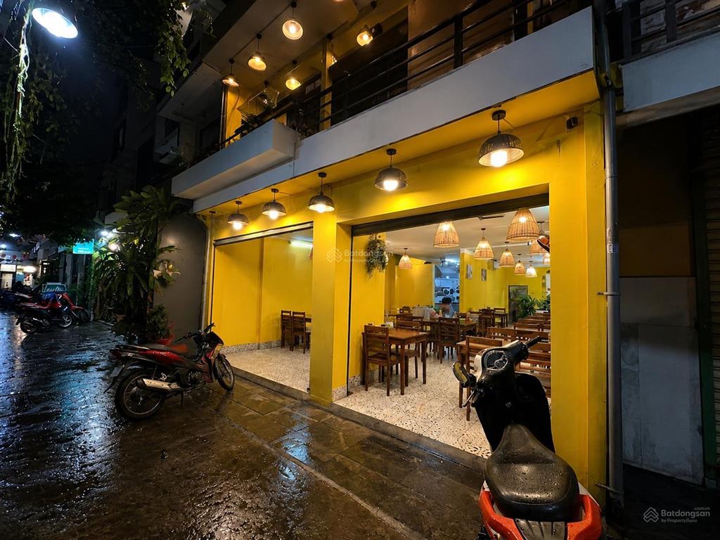 Cho thuê nhà ngay đài truyền hình quận 1 ngang 6m  0886 666 ***