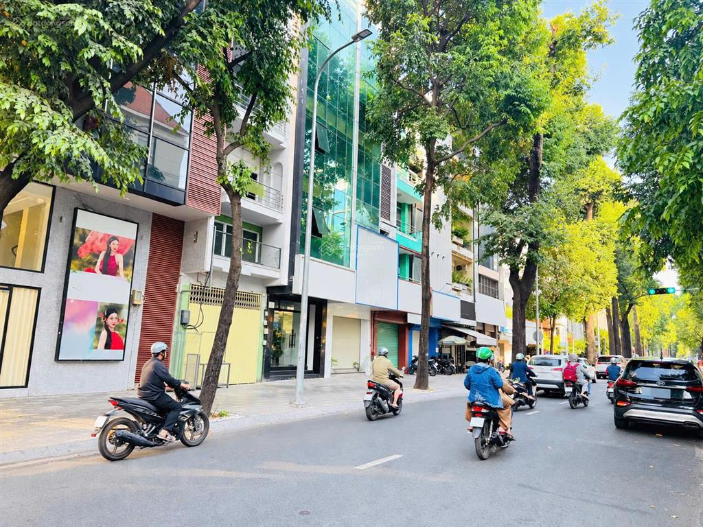 Hàng hiếm mạc đĩnh chi đa kao mặt tiền 8m 5 tầng chỉ 120tr/tháng   0886 666 ***