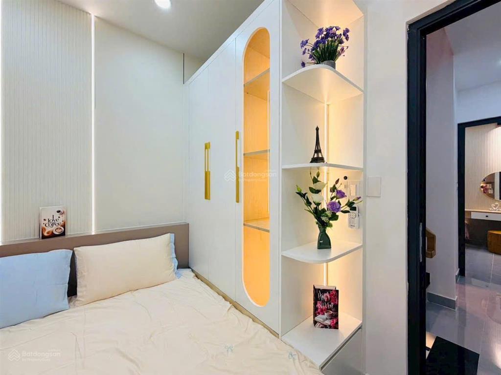 Cho thuê nhà đẹp 3 tầng 3pn + sân phơi đường số 18 gò vấp 10tr full nội thất