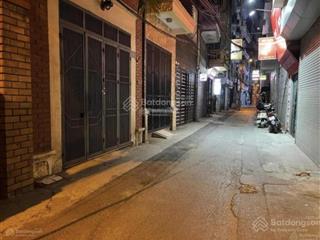 Chính chủ cần tiền bán gấp 39m, nở hậu, đường miêu nha, ô tô đỗ cạnh, giá tốt.