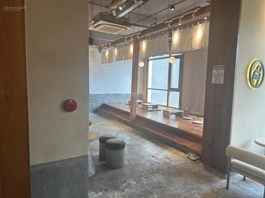 Shophouse hiếm tại landmark 81 vị trí đắc địa ngay trung tâm thương mại, lượng khách ổn định