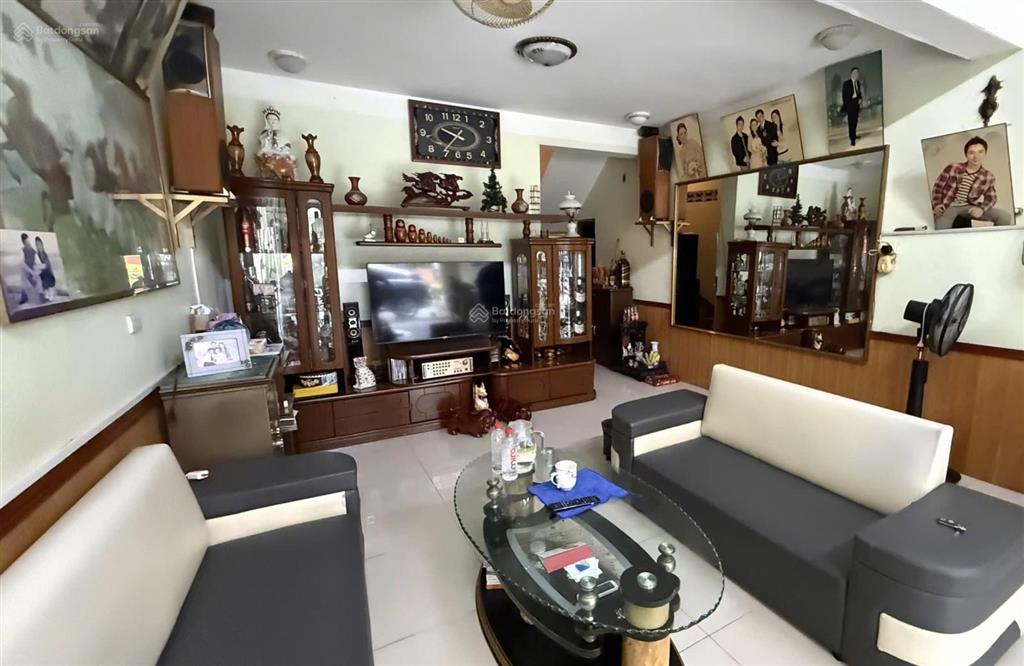 Bán nhà 2 tầng, mt 5.2m đường mê linh, liên bảo, ngay chợ tổng kinh doanh đắc địa 0987 673 ***