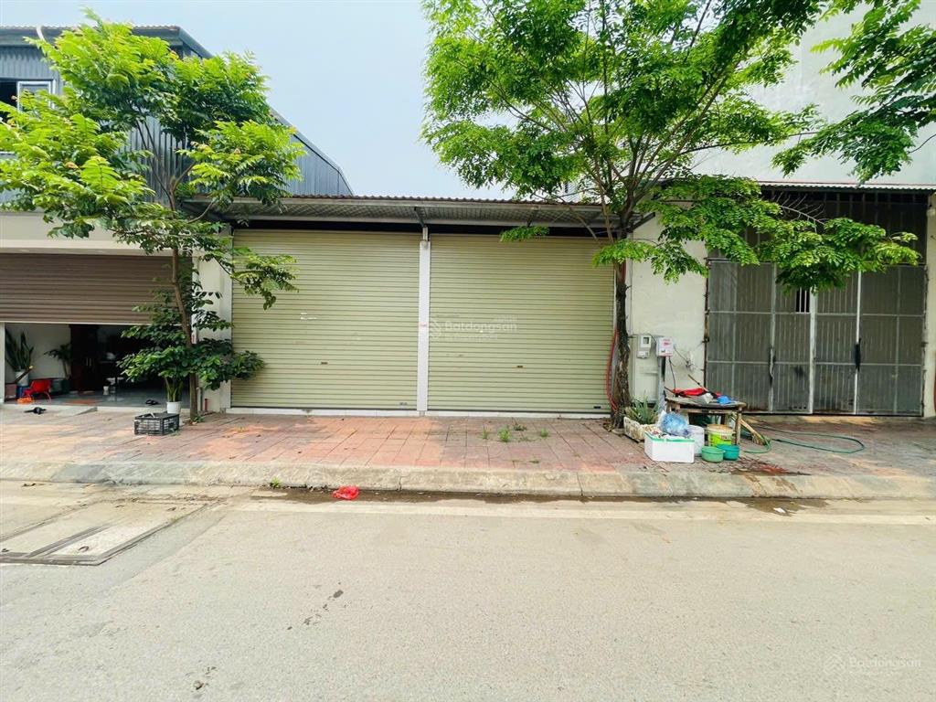 Bán lô 115.8m2, mt 8m hướng đông nam đất dịch vụ chợ định trung, vĩnh yên 0987 673 ***