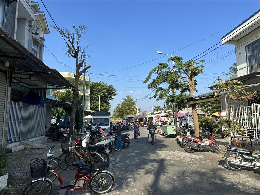 Lô đất đối diện phố chợ ven biển đà nẵng đường 7m5 đông nam  2,18 tỷ