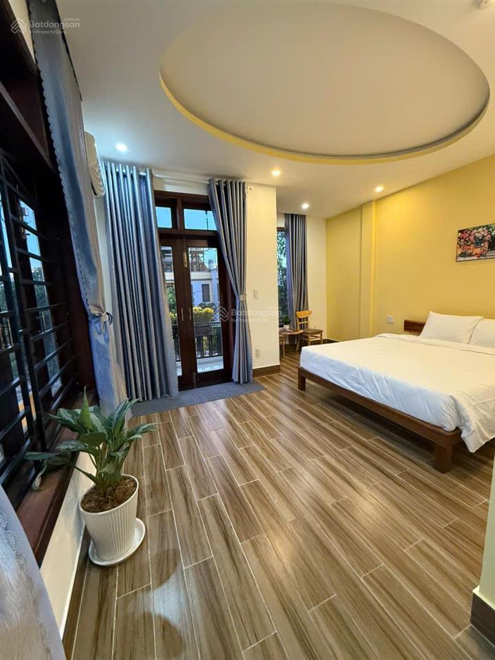 Căn villa 3 tầng  biển an bàng tân thành  hội an  có hồ bơi + 4pn  doanh thu 50 triệu/tháng