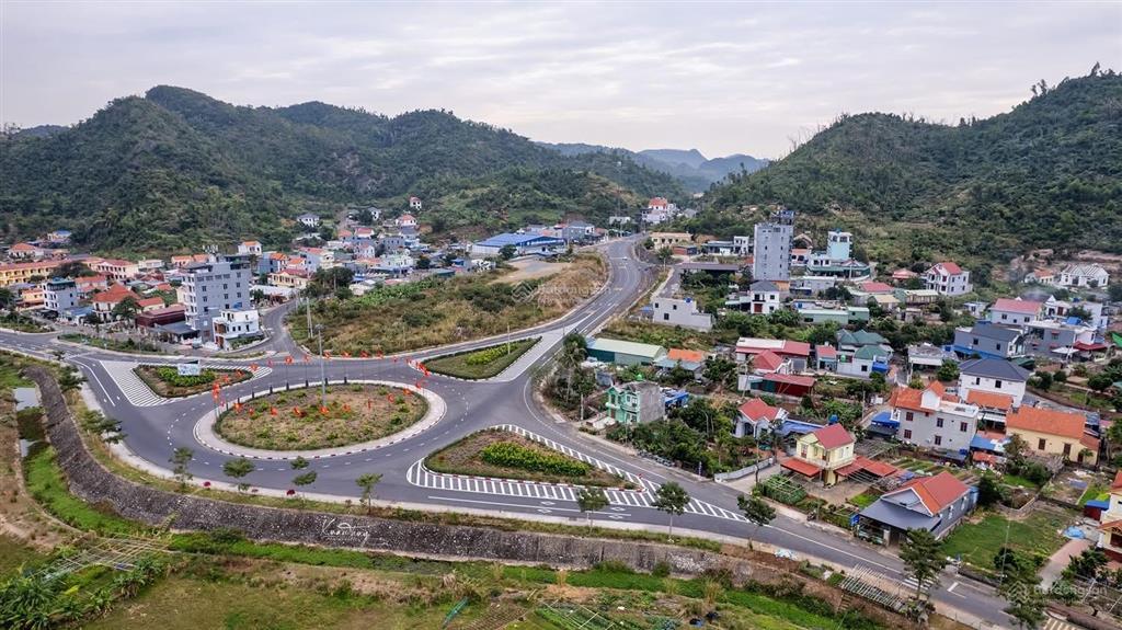 Chính chủ cần bán lô đất 451m2 mặt đường 356, xuân đám, đặc khu cát hải