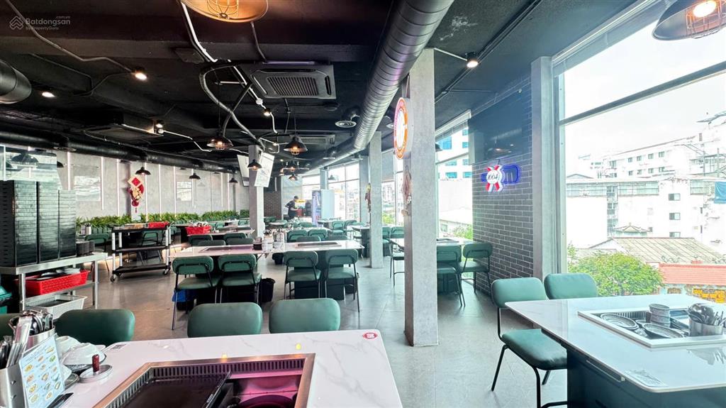 Góc 2mt yersinlthg, bến thành q1, tầng 345sân thượng cho thuê hoặc thuê lẻ từng sàn