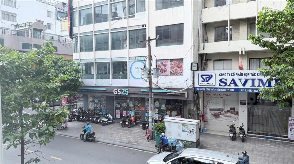 Nhà mặt tiền nguyễn công trứ, bến thành 4,5x12m 3 lầu  0799 863 ***