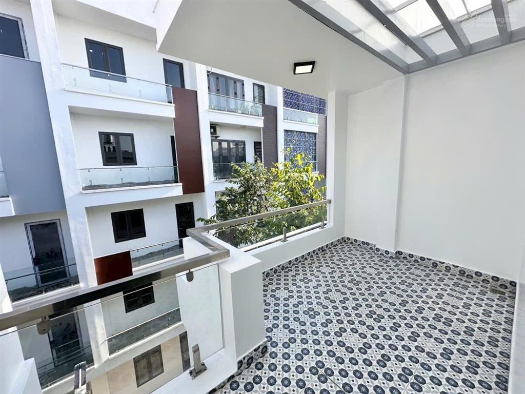 Chính chủ cần bán căn nhà diện tích gần 50m2 đẹp nhất khu đô thị him lam  0357 864 ***