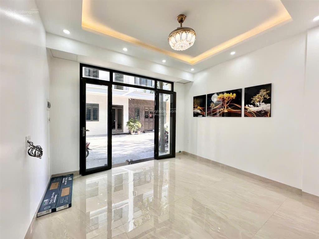 Chính chủ cần bán căn nhà diện tích gần 50m2 đẹp nhất khu đô thị him lam  0357 864 ***