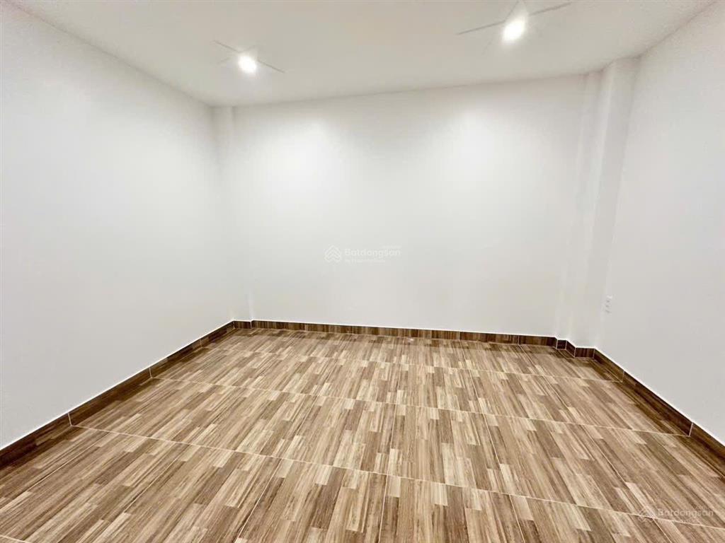 Chính chủ cần bán căn nhà diện tích gần 50m2 đẹp nhất khu đô thị him lam  0357 864 ***