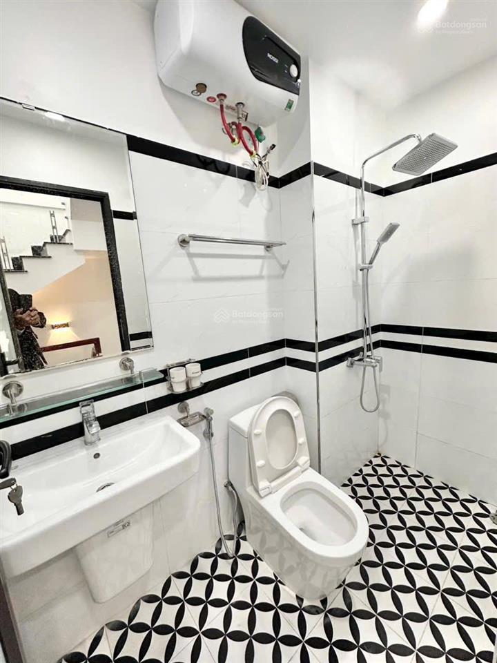 Chính chủ cần bán căn nhà diện tích gần 50m2 đẹp nhất khu đô thị him lam  0357 864 ***