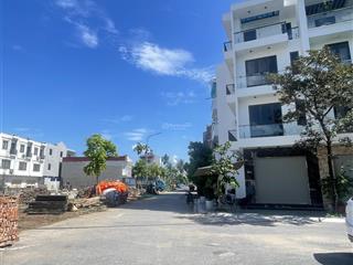 Chính chủ cần bán căn góc đẹp nhất khu đô thị him lam hùng vương.  0357 864 ***