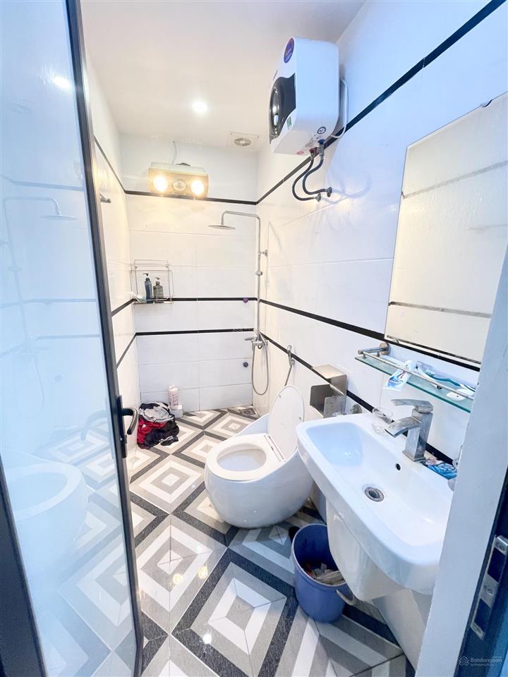 Nhà đẹp 4 tầng khu him lam hùng vương giá rẻ ô tô đỗ cửa  e nguyên 0357 864 ***