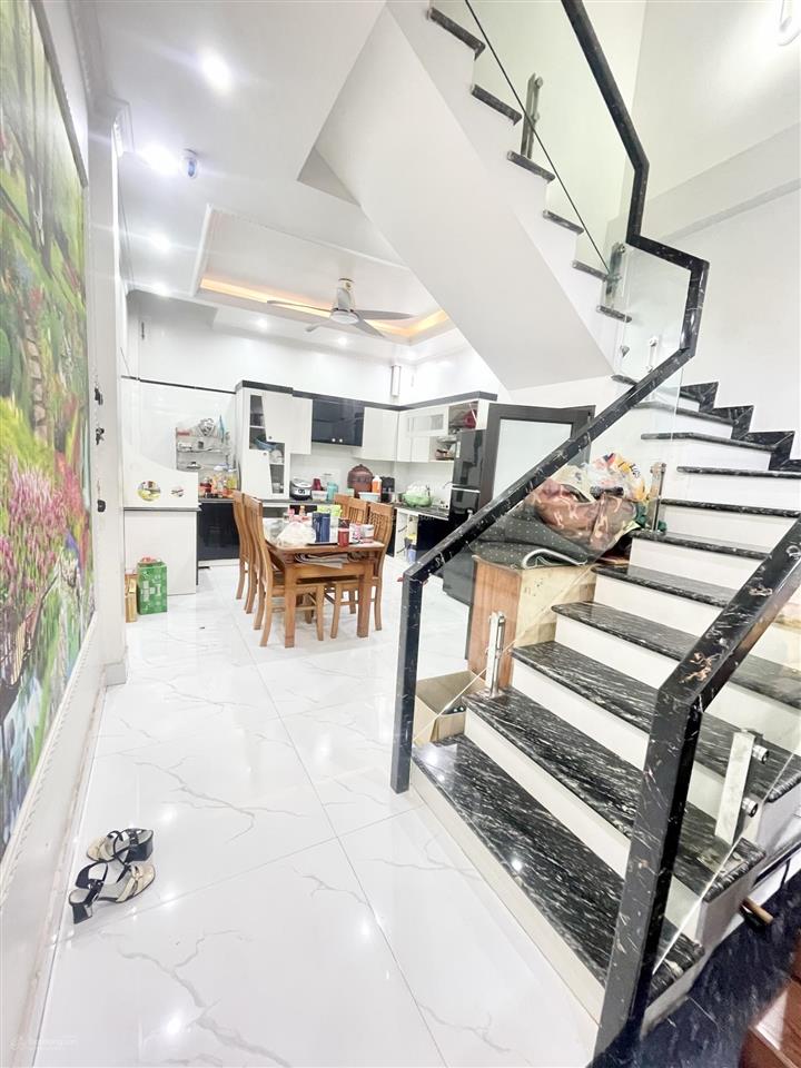 Nhà đẹp 4 tầng khu him lam hùng vương giá rẻ ô tô đỗ cửa  e nguyên 0357 864 ***