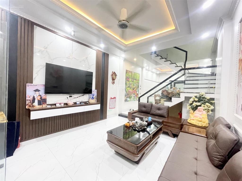Nhà đẹp 4 tầng khu him lam hùng vương giá rẻ ô tô đỗ cửa  e nguyên 0357 864 ***