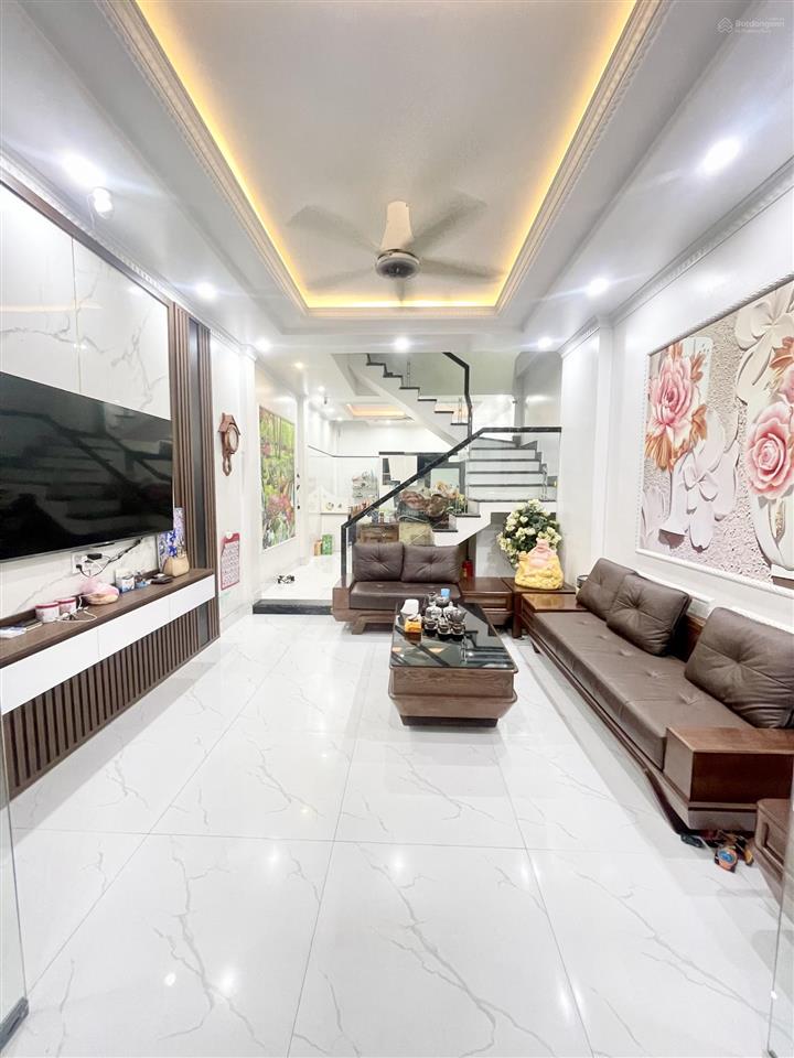 Nhà đẹp 4 tầng khu him lam hùng vương giá rẻ ô tô đỗ cửa  e nguyên 0357 864 ***